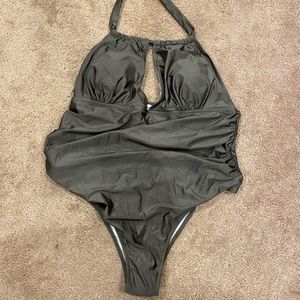 CUPSHE NWT Green Halter One Piece Swimsuit 1X